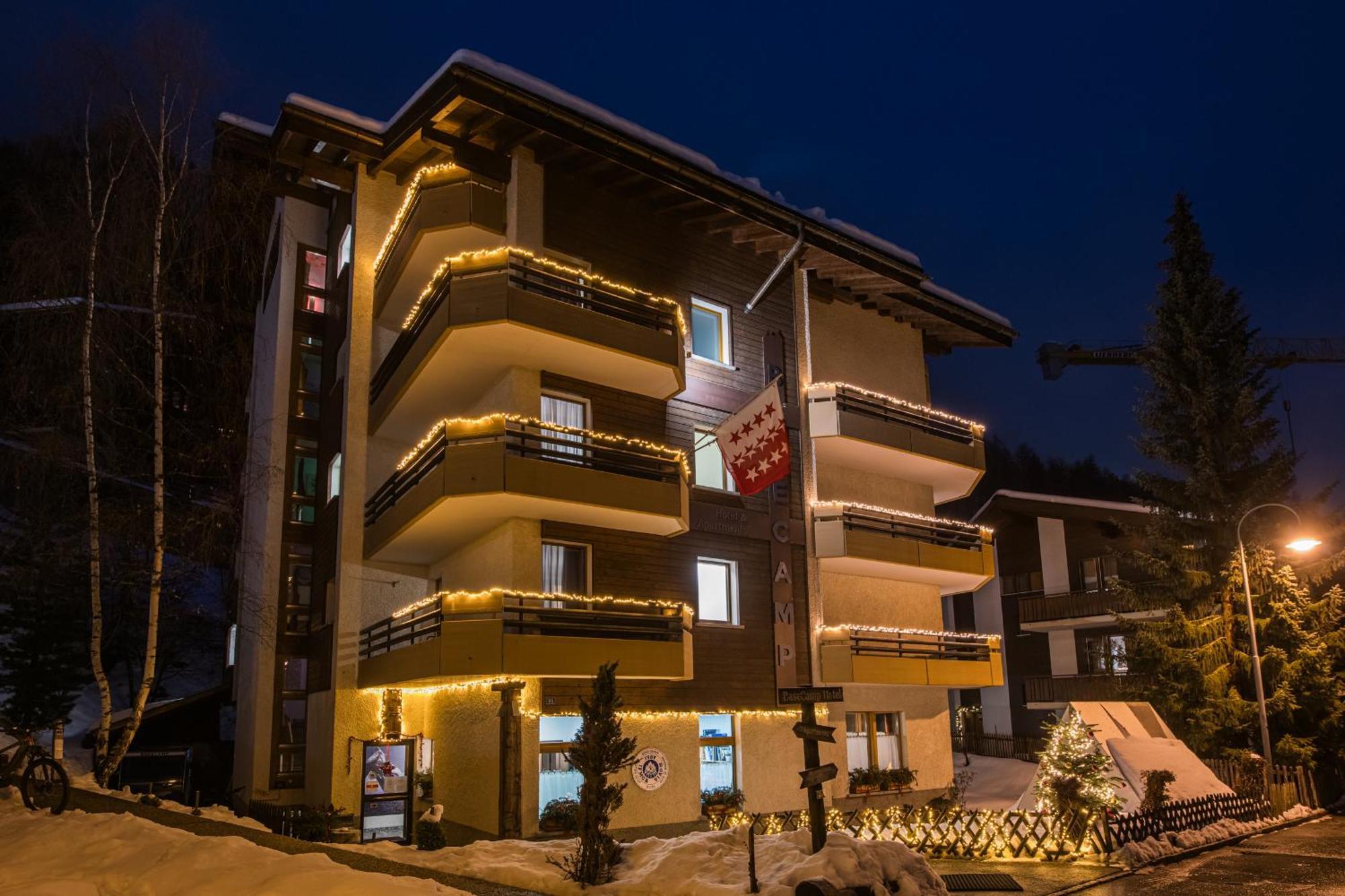 Basecamp Hotel Цермат Екстериор снимка